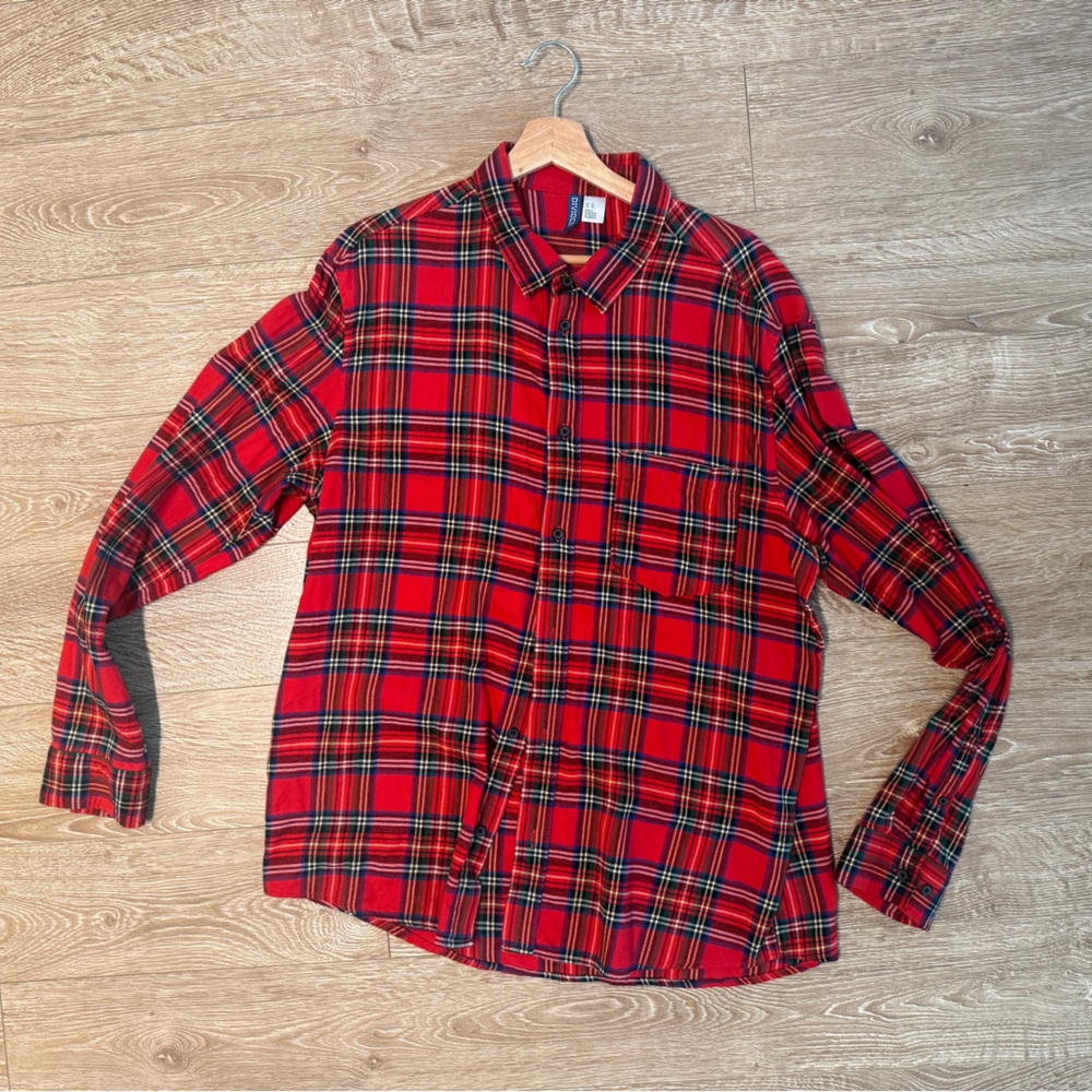 H&M Red Plaid Casual Button Down Shirt